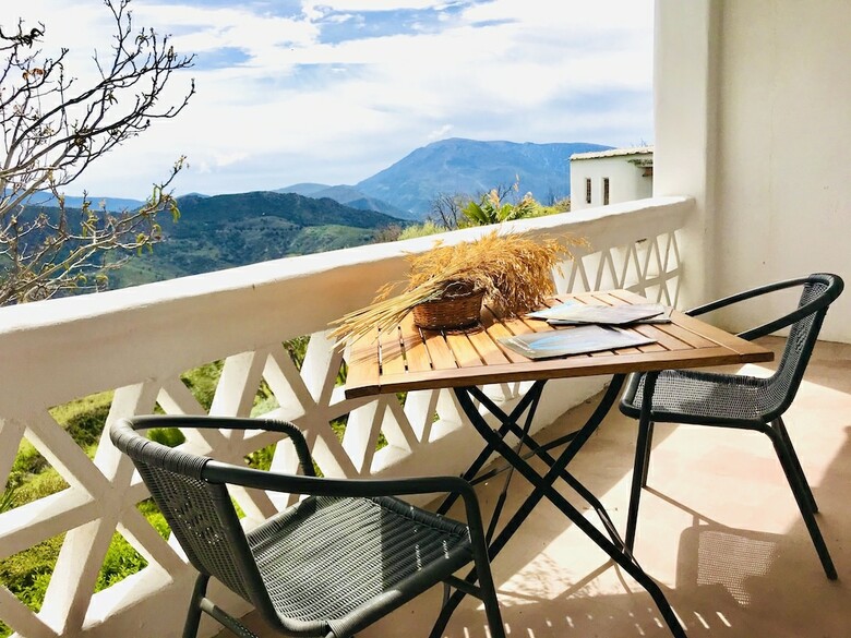 Aparthotel La Oveja Verde de La Alpujarra Apartamentos