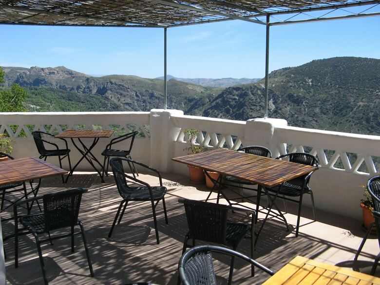 Aparthotel La Oveja Verde de La Alpujarra Apartamentos