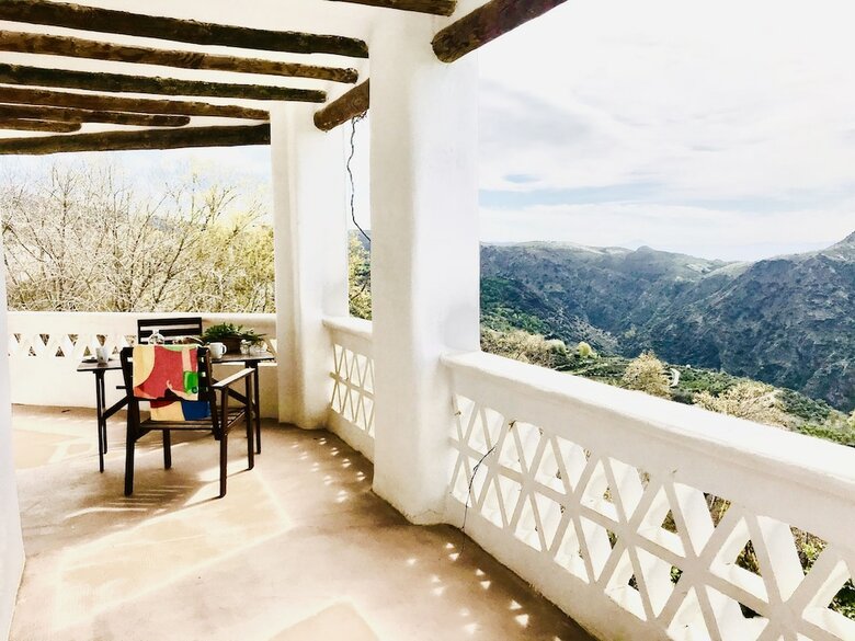 Aparthotel La Oveja Verde de La Alpujarra Apartamentos
