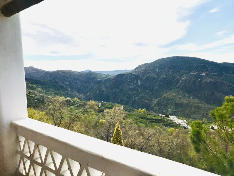 Aparthotel La Oveja Verde de La Alpujarra Apartamentos