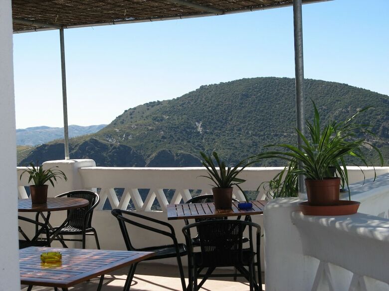 Aparthotel La Oveja Verde de La Alpujarra Apartamentos