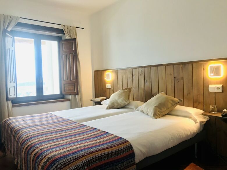 Aparthotel La Oveja Verde de La Alpujarra Apartamentos
