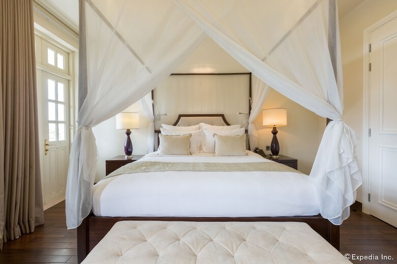 Hotel Villa Song Saigon