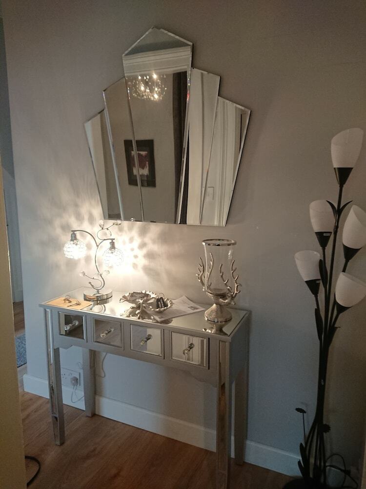 William Wallace Apartment