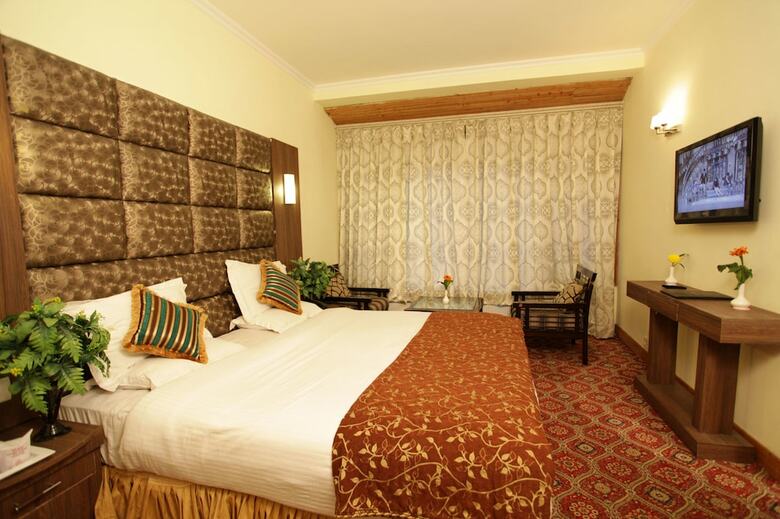 Hotel Grand Mumtaz Resorts
