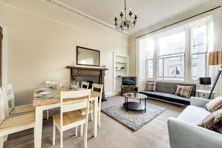 Henderson - New Town Apartment