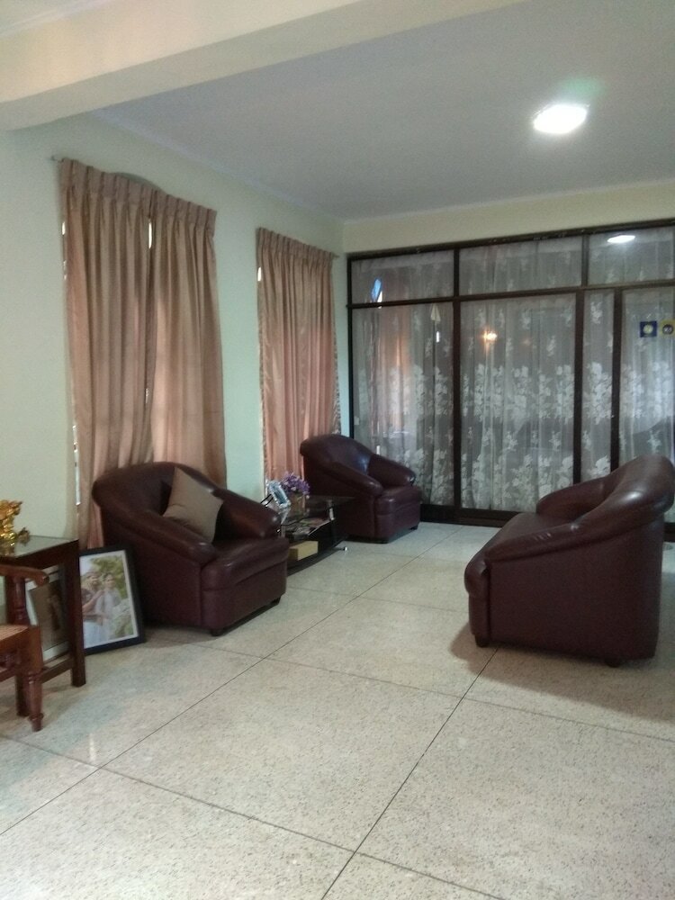 Hotel 43 Homestay