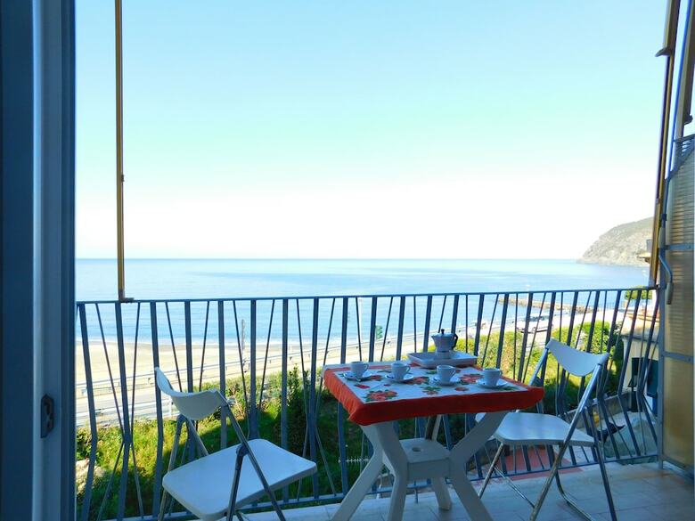Apartamento Bilocale Con Favolosa Vista Mare
