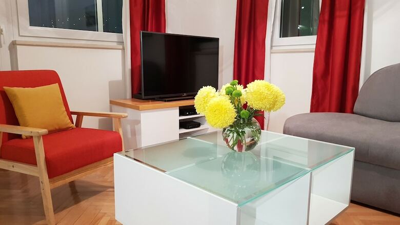 Apartamentos Galeria Nura
