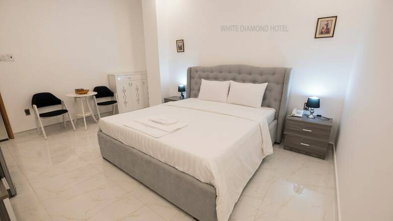 White Diamond Hotel