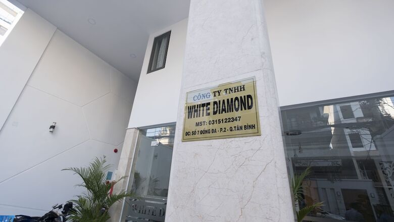 White Diamond Hotel