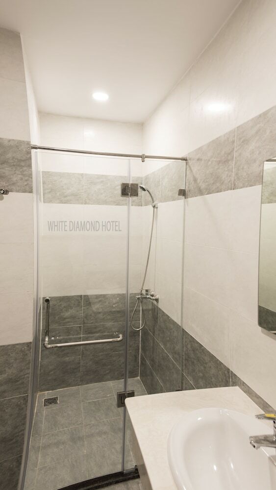 White Diamond Hotel
