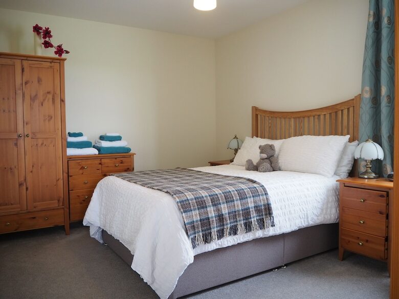 Decca Apartments