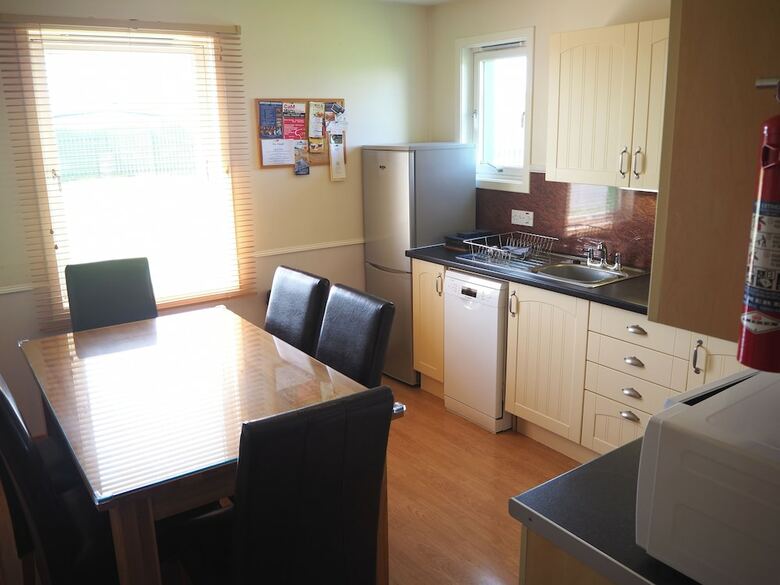 Decca Apartments