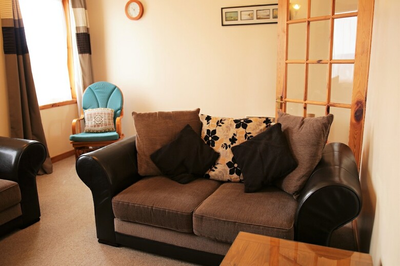 Decca Apartments