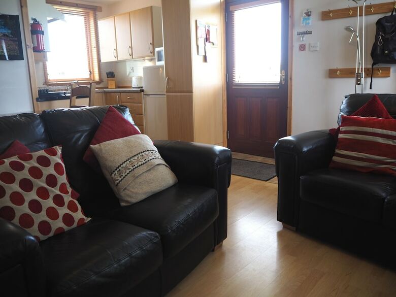 Decca Apartments