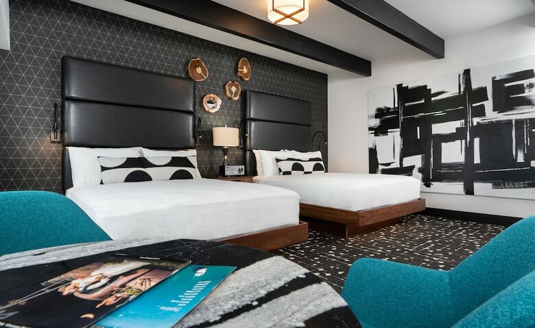 Hotel Earl Of Charlevoix