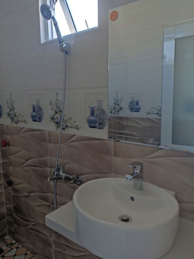 Hotel Khach San Quynh Phat