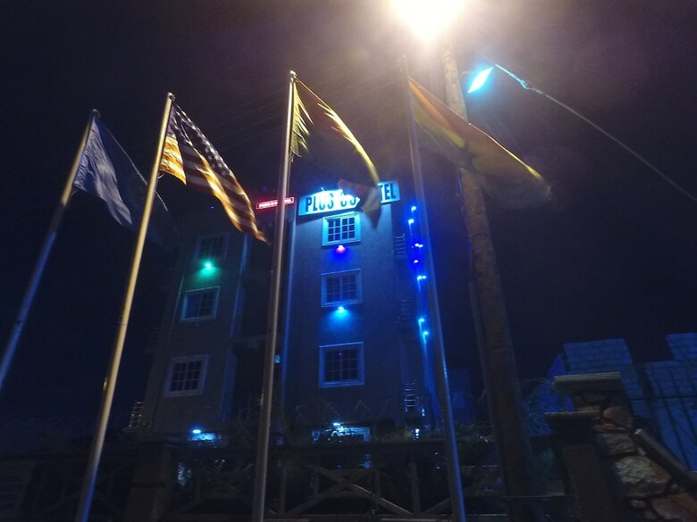 Plus 33 Hotel