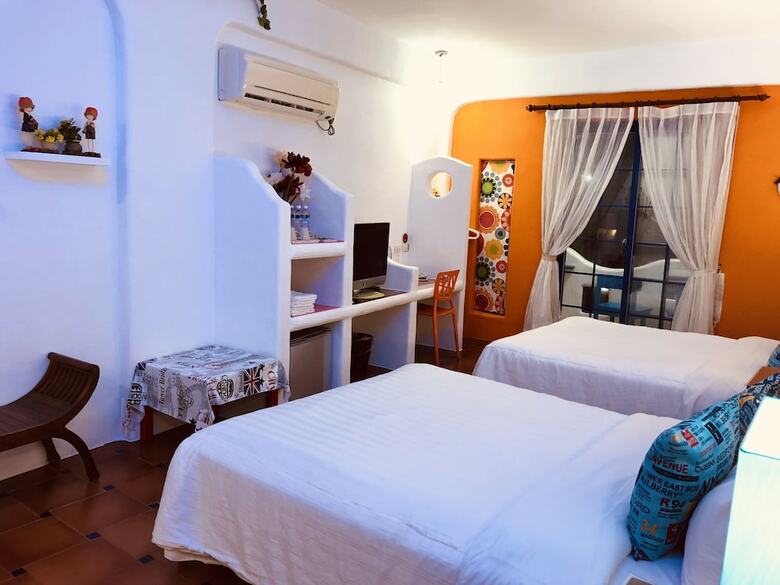 Bed & Breakfast Beach Love Homestay