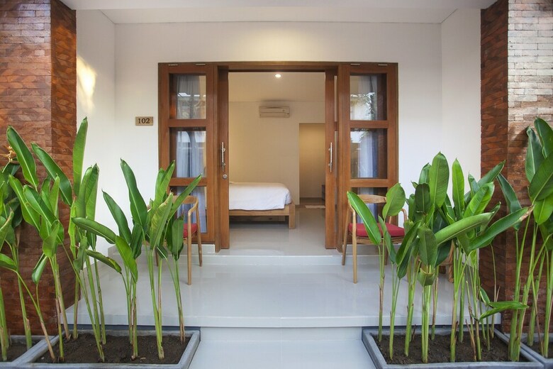 Hotel Sahadewa Suites Residence