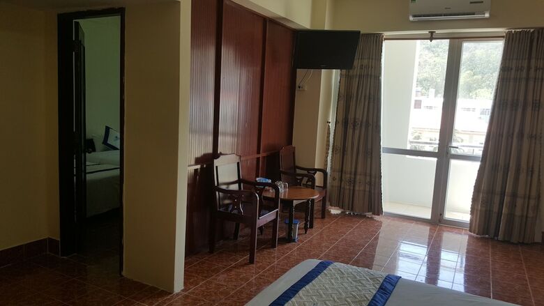 Vacsava Hotel