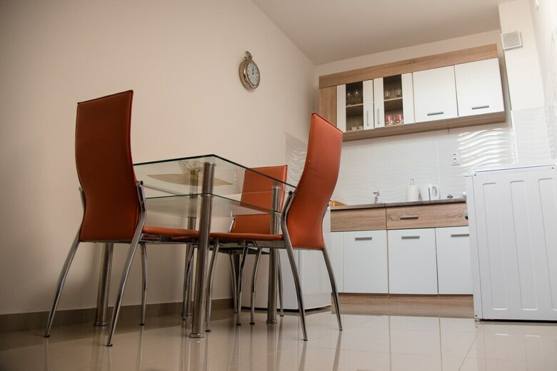 King Peter Apartments