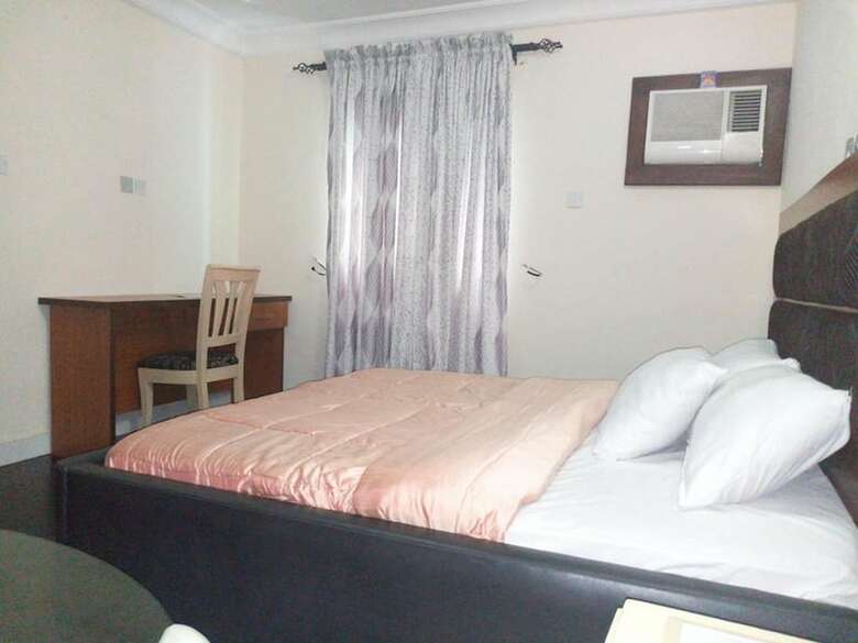 Hotel D'luxx Villa & Suites