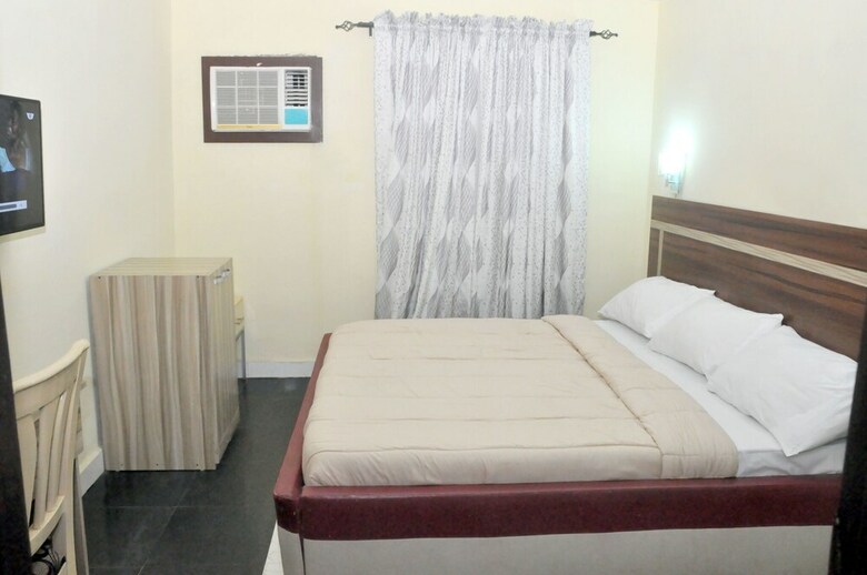 Hotel D'luxx Villa & Suites