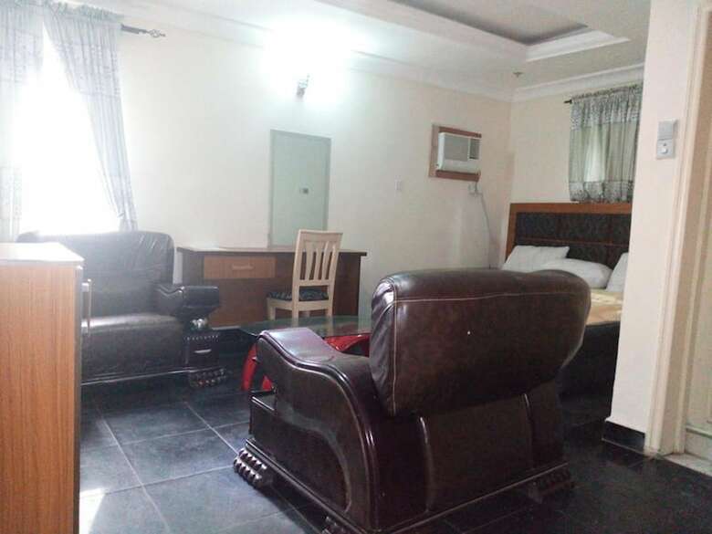 Hotel D'luxx Villa & Suites
