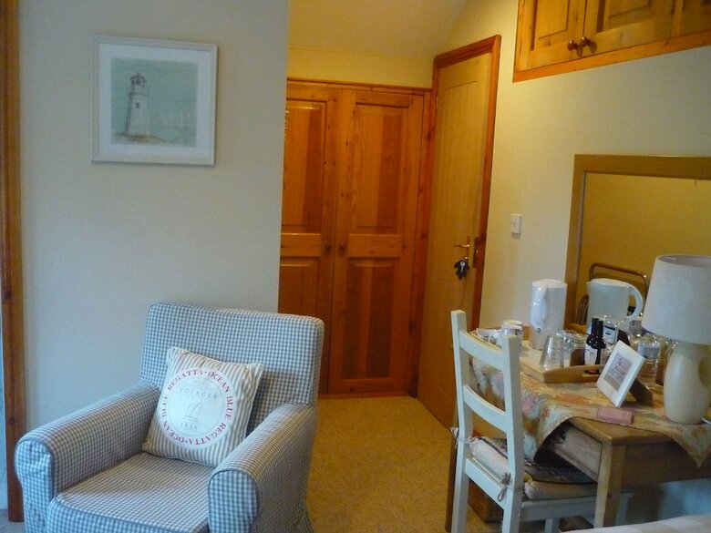 Bed & Breakfast White Cottage