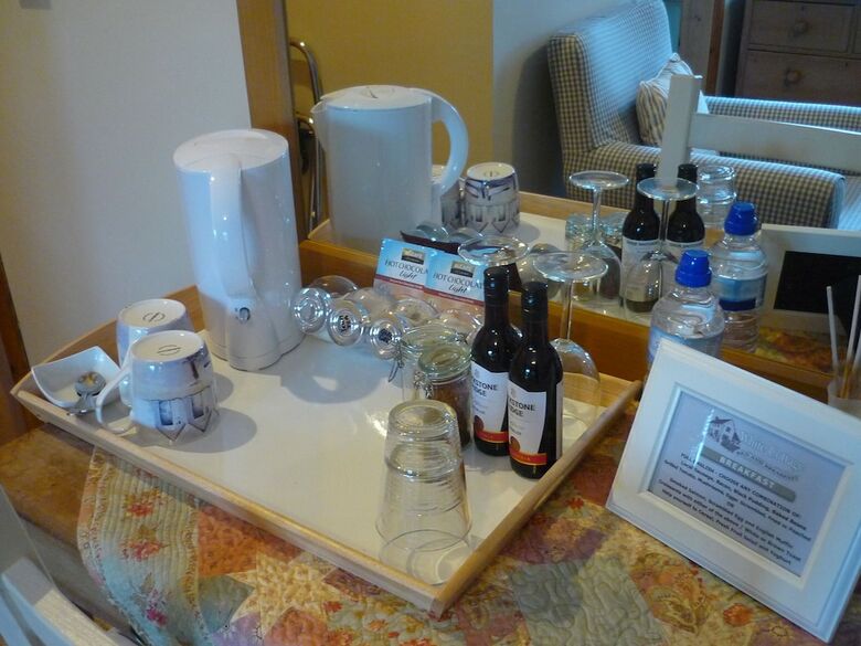 Bed & Breakfast White Cottage