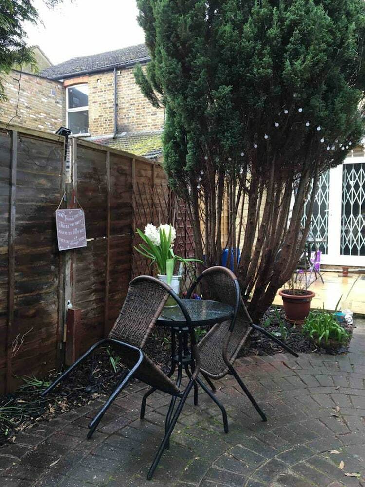 Hotel Double Bedroom Near Heathrow