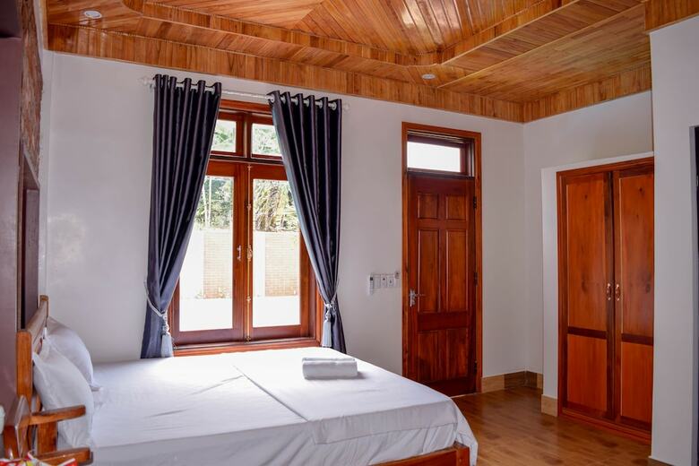 Hotel Phong Nha Hillside View Bungalow