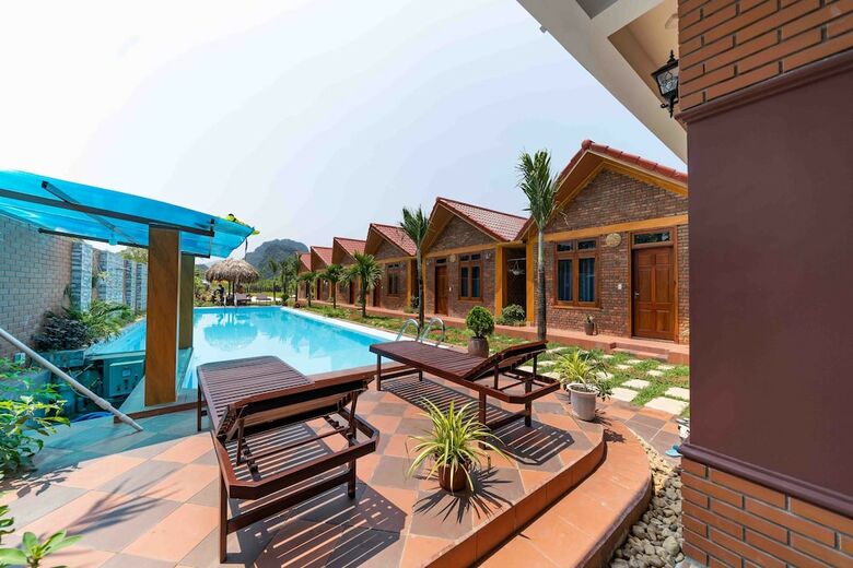 Hotel Phong Nha Hillside View Bungalow