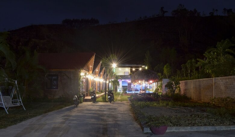 Hotel Phong Nha Hillside View Bungalow