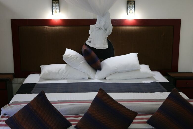 Hotel Whispering Ocean