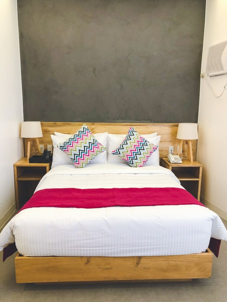 Hotel Bay's Inn