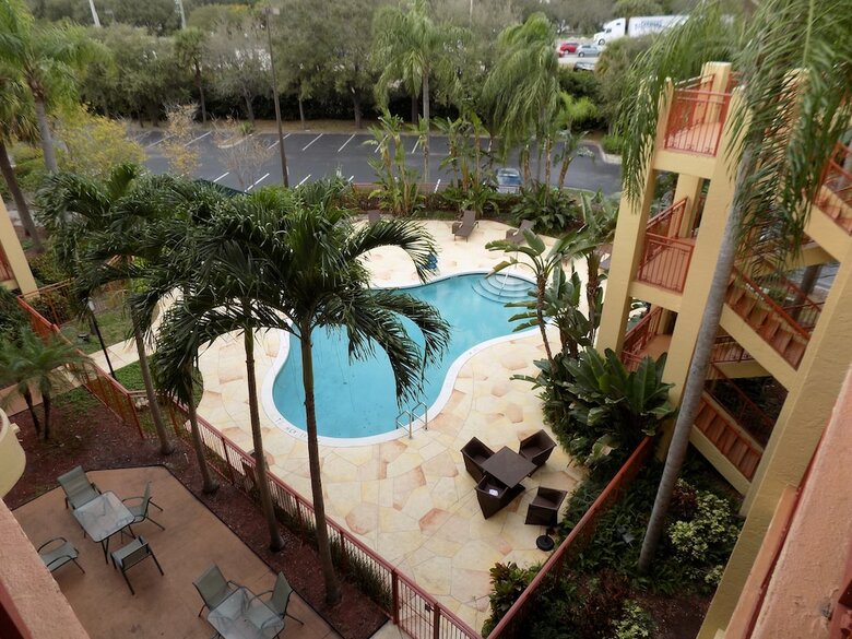 Hotel Quality Suites Deerfield Beach