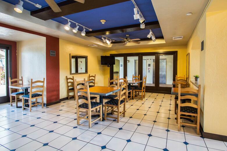 Hotel Quality Suites Deerfield Beach