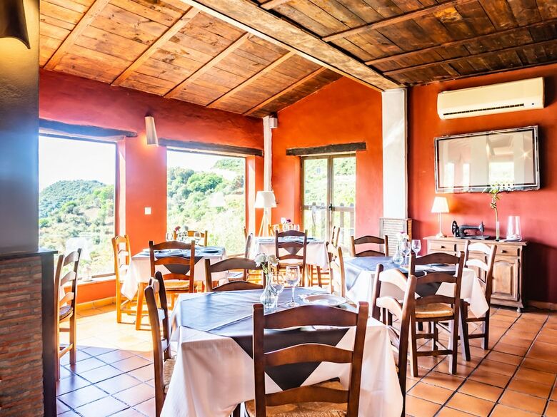 Pension Restaurante Alojamiento El Paisaje