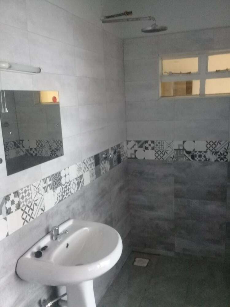 Hotel Wagon Wheel