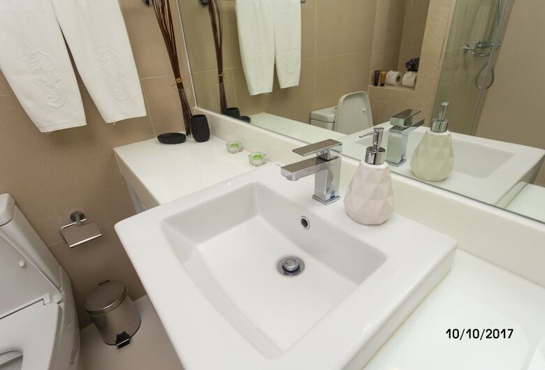Apartamentos Aristo Resort Phuket 620 By Holy Cow