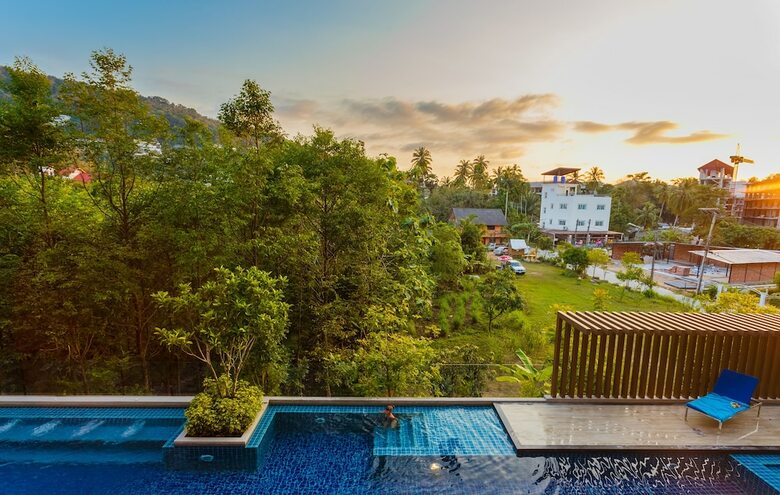 Apartamentos Aristo Resort Phuket 620 By Holy Cow