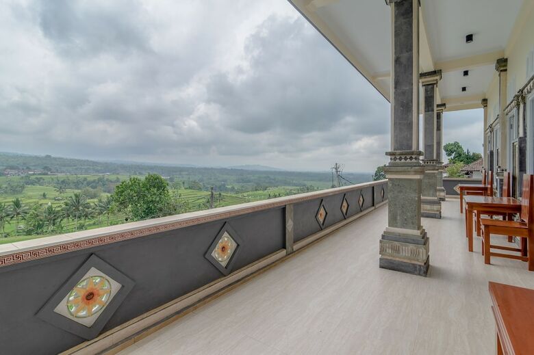 Hotel Adhi Jaya Suite