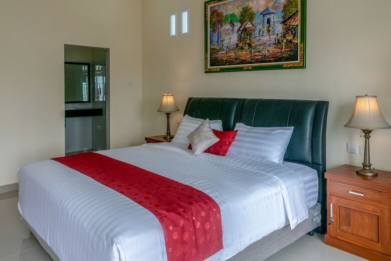 Hotel Adhi Jaya Suite