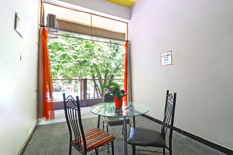 Hotel Penginapan Qarina
