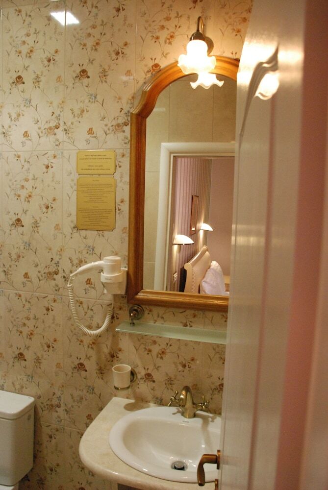 Hotel Casa Gotica Residence