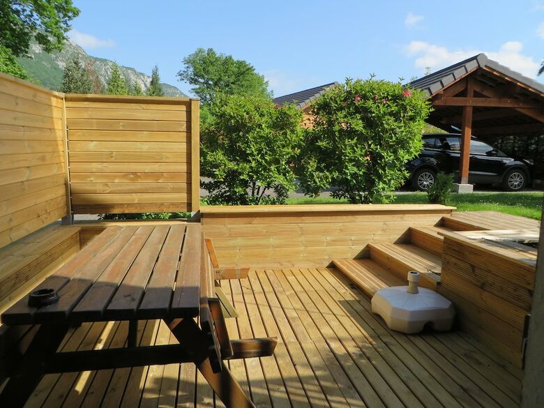 H�te de Savoie Lathuile