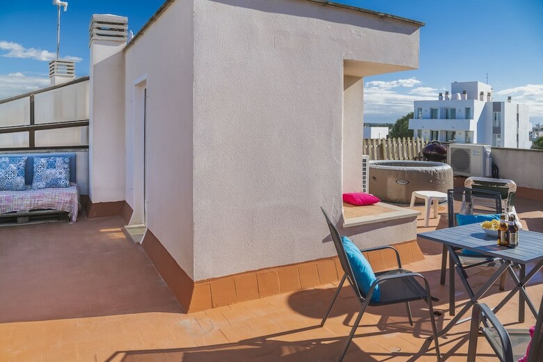 Tio Max Apartment IV